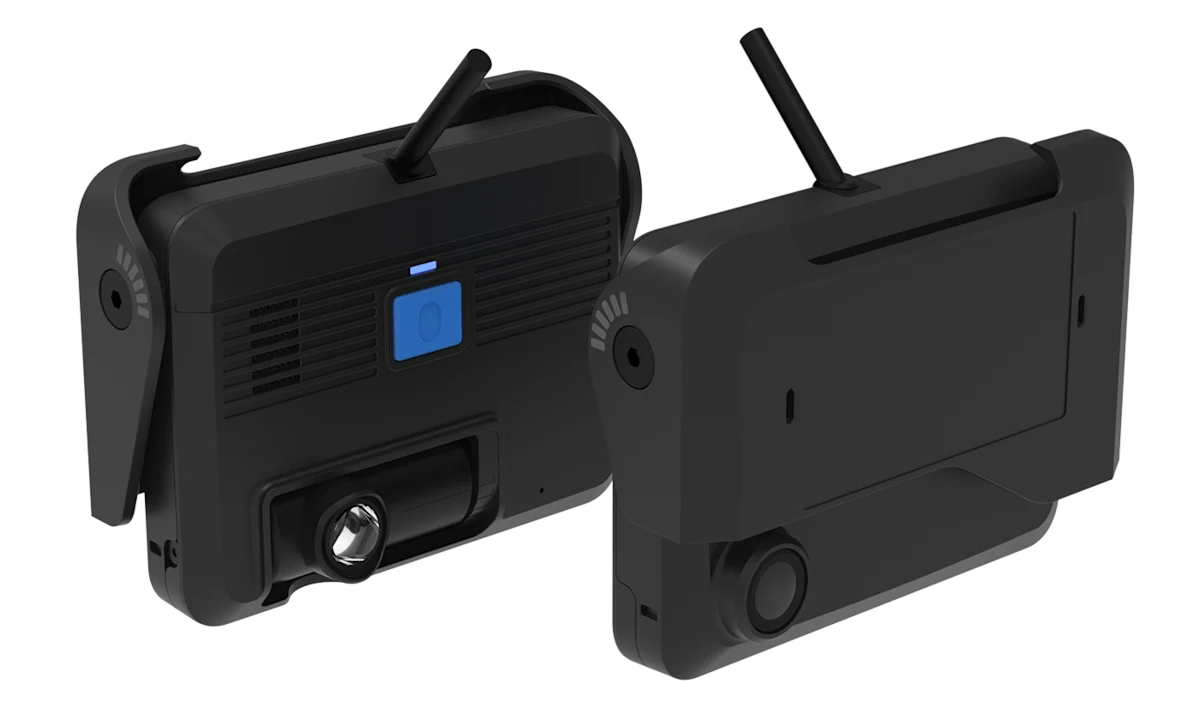 Dual-Facing AI Dash Cam
